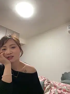 Snapshot of Huihui_518 chatting on April 2026 06:11:02 PM Huihui 518 online show from April 2026 06:11:02 PM