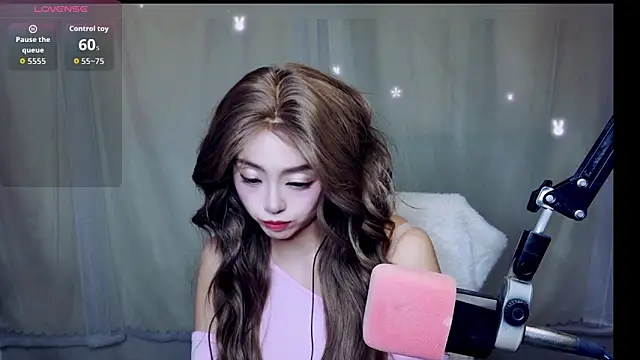 Cuviee online show from April 2026 02:51:02 AM