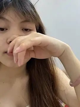 -Vaci- online show from April 2026 01:37:01 PM