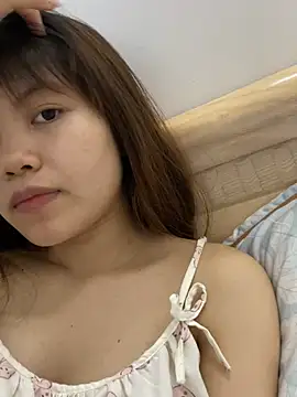 Snapshot of -Vaci- chatting on April 2026 02:46:01 PM -Vaci- online show from April 2026 02:46:01 PM