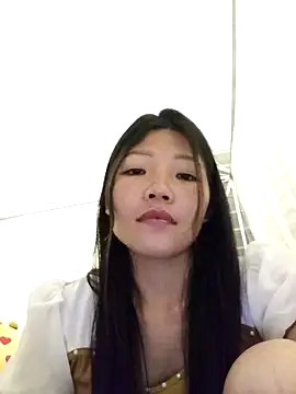 Snapshot of -Quyny- chatting on March 2026 03:02:02 PM -Quyny- online show from March 2026 03:02:02 PM