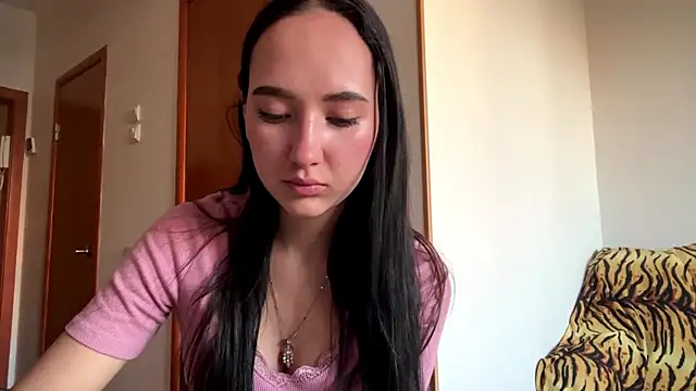Liesenaniles online show from May 2026 03:12:02 AM