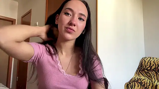 Liesenaniles online show from May 2026 06:06:02 AM