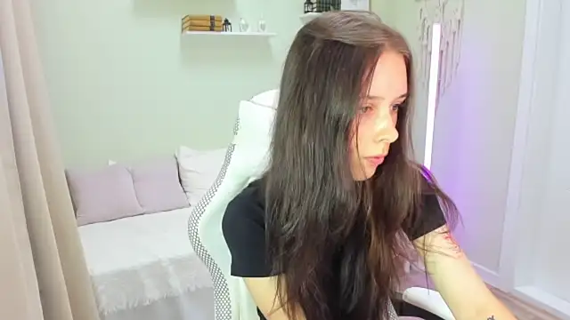 AnnaOddy online show from June 2026 04:08:02 AM