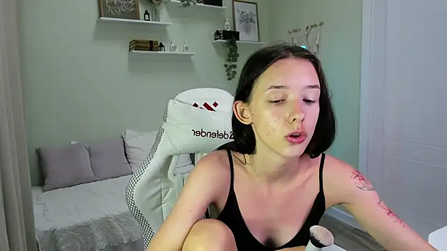 AnnaOddy online show from July 2026 01:28:02 AM