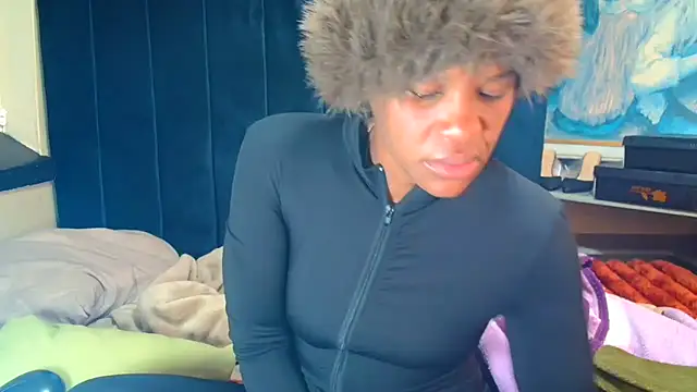 Snapshot of CaramelCandyxx chatting on July 2026 06:31:02 AM CaramelCandyxx online show from July 2026 06:31:02 AM