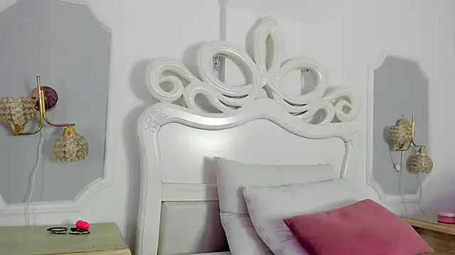 elizathx online show from March 2026 05:36:02 PM