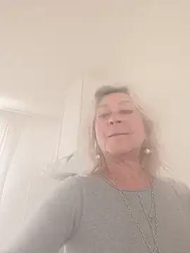 Snapshot of Anabel-456 chatting on April 2026 09:27:01 AM Anabel-456 online show from April 2026 09:27:01 AM