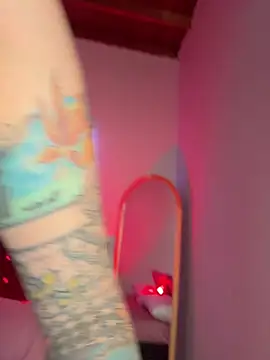 Snapshot of sabrina_voss chatting on April 2026 11:24:01 AM sabrina voss online show from April 2026 11:24:01 AM