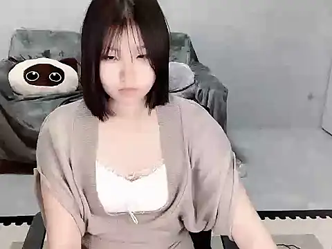 YangYang--baby online show from April 2026 08:40:02 AM