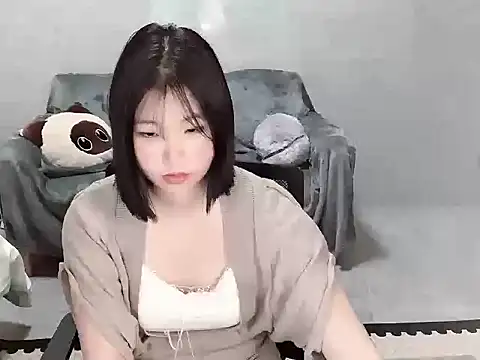 YangYang--baby online show from April 2026 09:25:02 AM