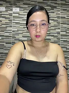 Kittyplacer online show from April 2026 11:11:01 PM