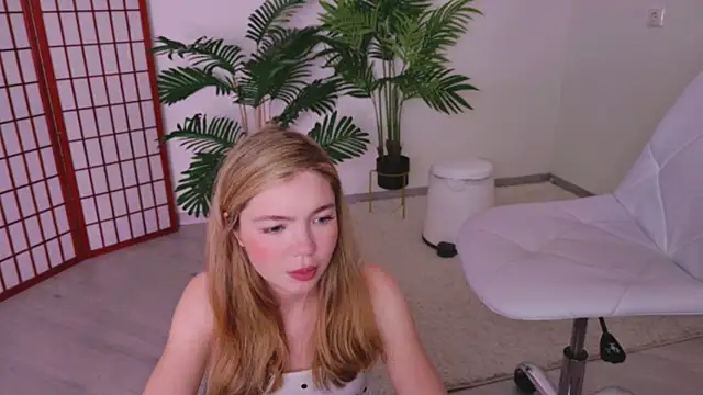 Snapshot of Rita_Shy chatting on June 2026 03:07:01 PM Rita Shy online show from June 2026 03:07:01 PM