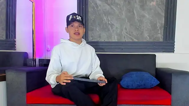 Robert smith26 online show from April 2026 11:39:01 AM