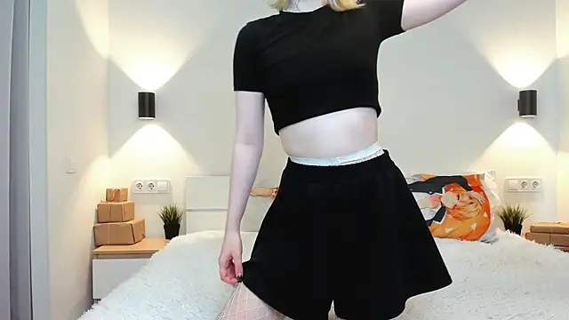 EIanorPuglia online show from April 2026 04:30:01 AM