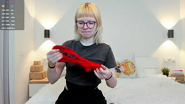 EIanorPuglia online show from April 2026 04:31:02 AM