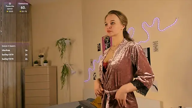 Velour Switch online show from April 2026 05:15:01 AM