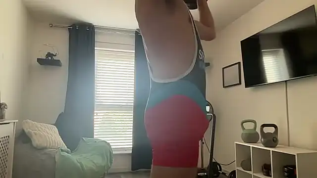 DaveRoyale online show from April 2026 12:08:01 PM