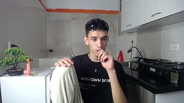 Snapshot of Zamaelprime_ chatting on April 2026 05:03:01 AM Zamaelprime online show from April 2026 05:03:01 AM