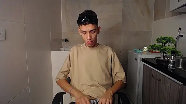 Snapshot of Zamaelprime_ chatting on April 2026 05:31:01 AM Zamaelprime online show from April 2026 05:31:01 AM