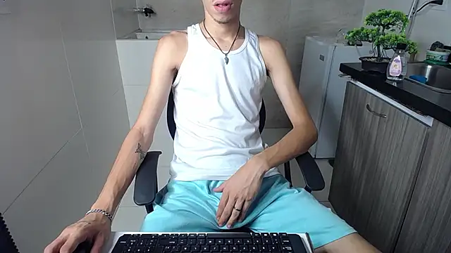 Snapshot of Zamaelprime_ chatting on April 2026 05:22:02 AM Zamaelprime online show from April 2026 05:22:02 AM