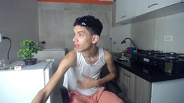 Snapshot of Zamaelprime_ chatting on April 2026 06:37:02 AM Zamaelprime online show from April 2026 06:37:02 AM