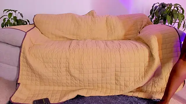 IrisJones  online show from May 2026 01:39:01 PM
