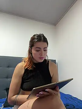 cattleya Louise online show from April 2026 07:51:01 PM