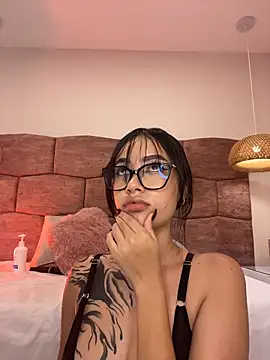 Snapshot of dakotabrowns_ chatting on March 2026 12:23:02 AM dakotabrowns online show from March 2026 12:23:02 AM