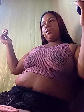 Snapshot of saritaloveyi chatting on April 2026 06:36:01 PM saritaloveyi online show from April 2026 06:36:01 PM