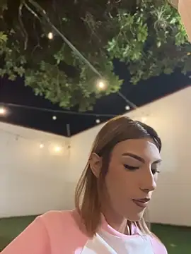 amydexter online show from April 2026 10:11:01 AM