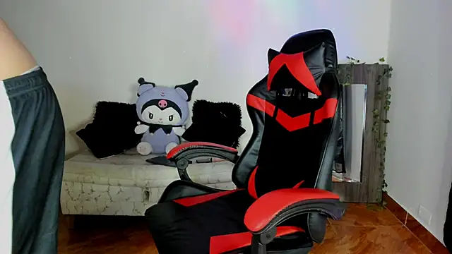 Snapshot of mathew_hot21 chatting on April 2026 02:18:02 PM mathew hot21 online show from April 2026 02:18:02 PM