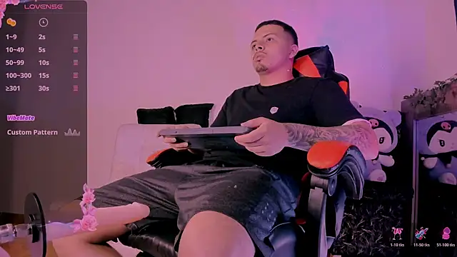 Snapshot of mathew_hot21 chatting on April 2026 04:02:02 PM mathew hot21 online show from April 2026 04:02:02 PM