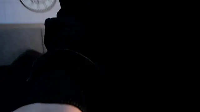 Anne Millerr online show from May 2026 11:37:01 AM