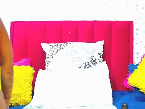 Cherrybootyofjoy86 online show from June 2026 06:09:01 AM
