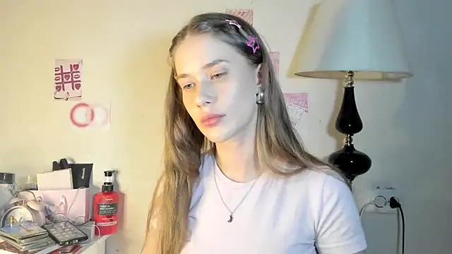 chloesweetbby online show from April 2026 09:51:02 PM