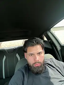 latinoo hott22 online show from April 2026 05:59:01 PM