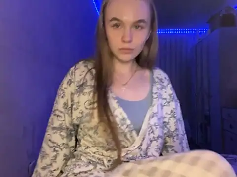 Snapshot of melissashineeee chatting on April 2026 02:11:01 PM melissashineeee online show from April 2026 02:11:01 PM