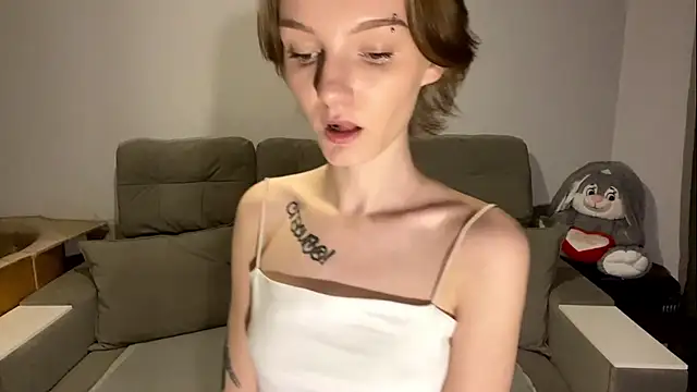 SleepySonya1 online show from June 2026 05:44:01 PM