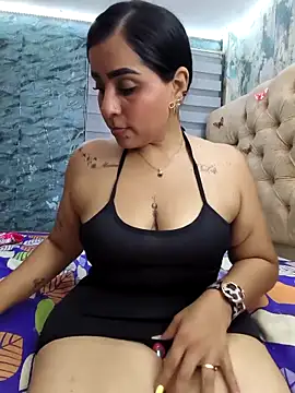 Snapshot of val_eria chatting on April 2026 05:09:01 AM val eria online show from April 2026 05:09:01 AM