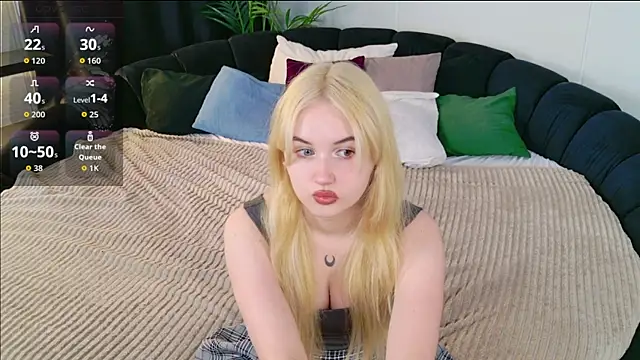 Snapshot of Lilly_Eyes chatting on May 2026 01:08:02 PM Lilly Eyes online show from May 2026 01:08:02 PM