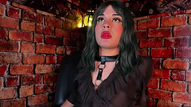 GlossyBratz online show from May 2026 03:16:01 AM