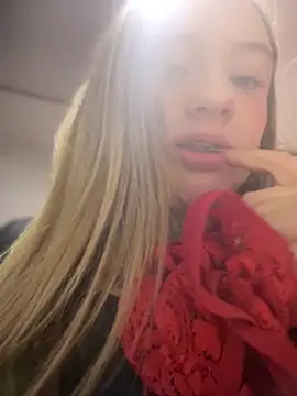 Eliee--Roth online show from April 2026 04:52:02 AM