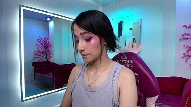 Palmer foxx online show from May 2026 03:05:01 AM
