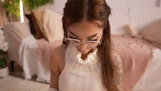 SashaFererra online show from April 2026 05:30:02 PM