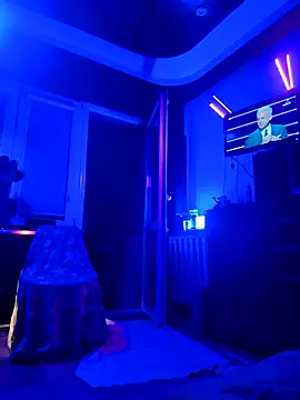 DomMONIKA online show from April 2026 05:59:01 PM