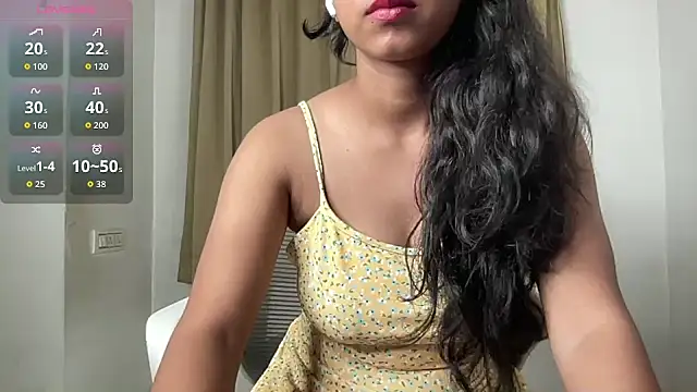 Snapshot of Gorgeous_Sarahh chatting on May 2026 09:36:02 PM Gorgeous Sarahh online show from May 2026 09:36:02 PM