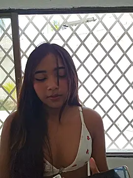 Pretty karol online show from April 2026 03:13:02 PM