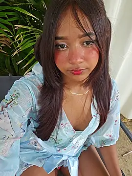 Pretty karol online show from May 2026 12:22:02 PM