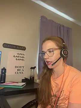 RoxyRedXO12 online show from March 2026 09:50:01 PM